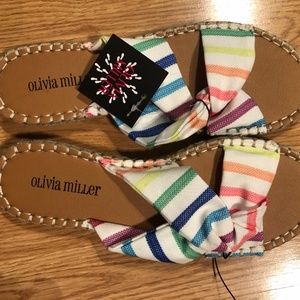 LA Vida Loca Sandals - Size 8